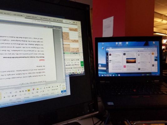 Thủ Thuật Windows 10 và xoay màn hình